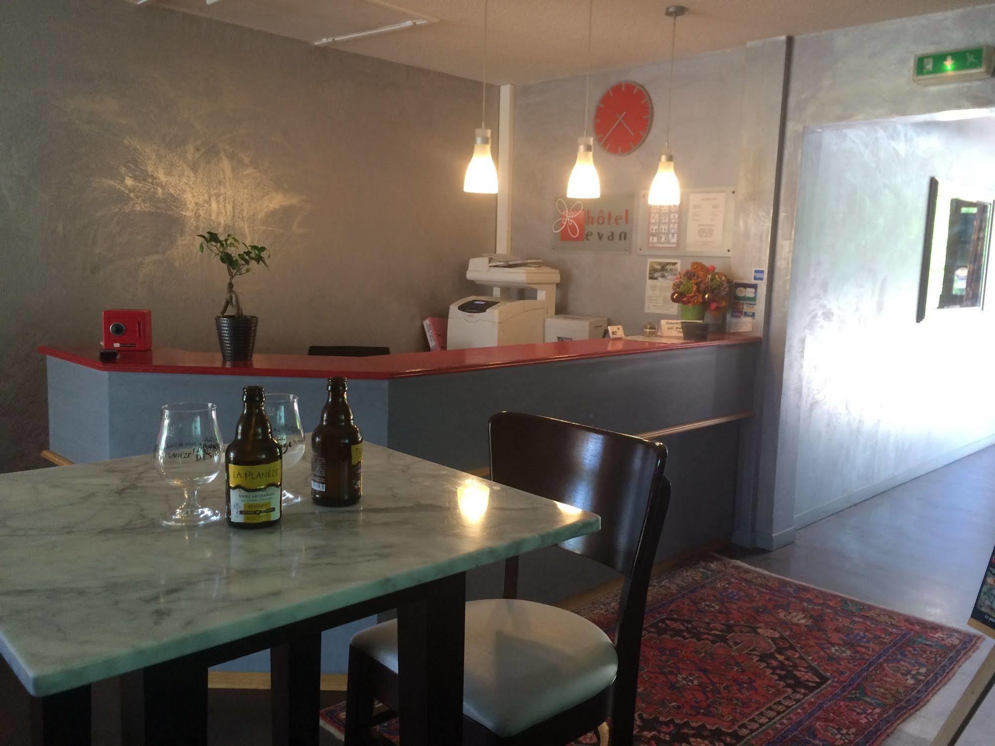 Hotel Evan Lempdes sur Allagnon Luaran gambar